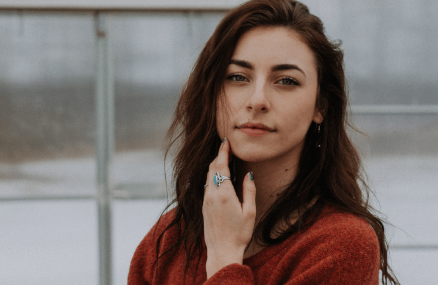 Mit Anti-Aging-Ampullen aus der Drogerie wird die Haut ab 30 intensiv geglättet. 