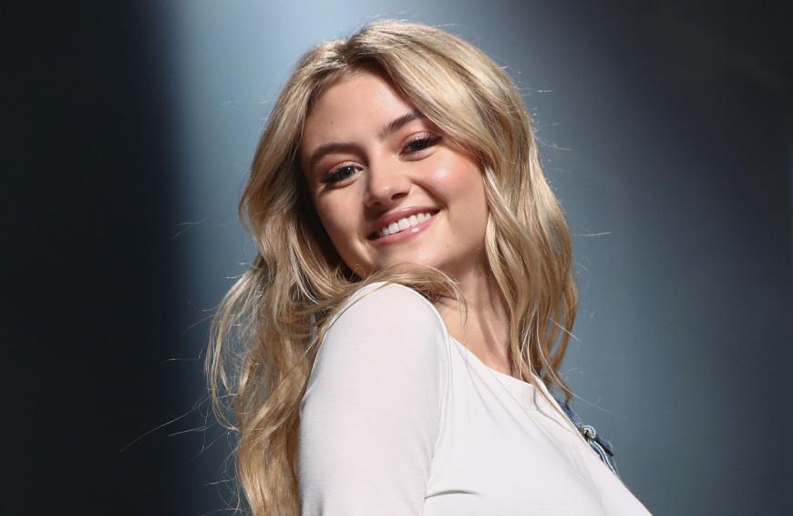 Die 17-Jährige startete dieses Jahr so richtig durch: als Model und auch als Designerin inzwischen.