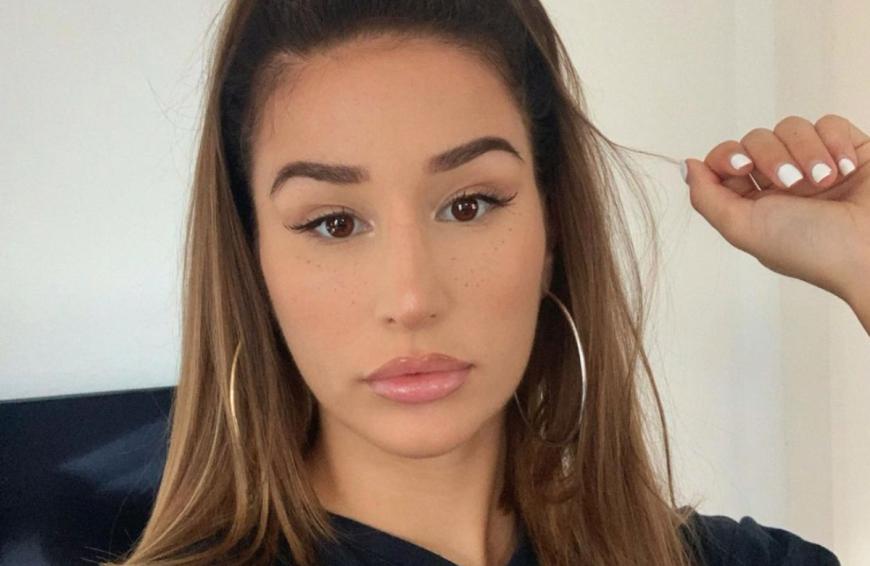Natali Vrtkovska ließ sich die Nase korrigieren.