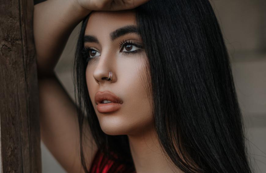 Hätten wir nicht alle gerne DIE perfekten Wimpern? Mit einer neuen Mascara werden die Lashes perfekt definiert. 