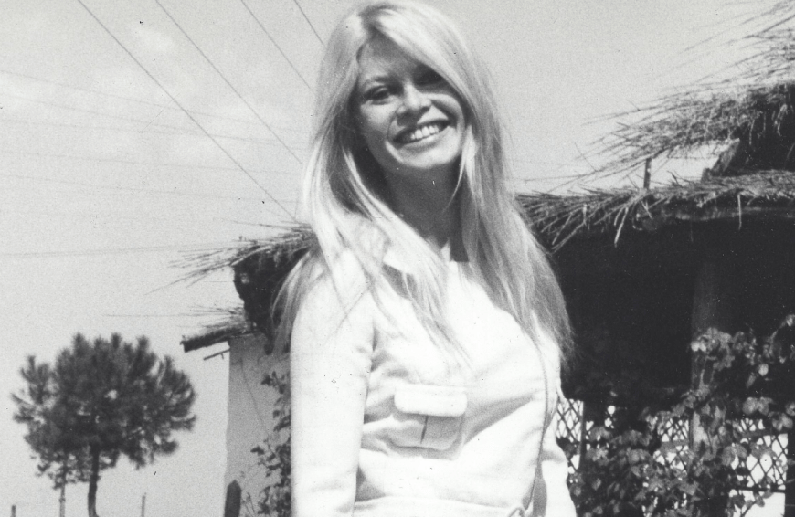 In jungen Jahren schwärmte der Schlagerstar für Schauspiel-Ikone Brigitte Bardot - und trampte für sie 1400 Kilometer!