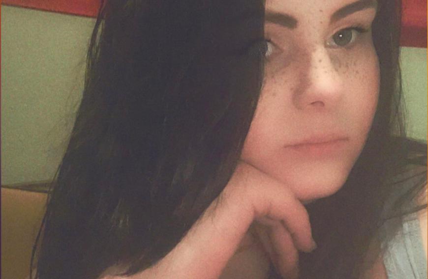 Immer mehr Wollny-Fans fragen sich, was bei der 21-Jährigen wirklich los ist.