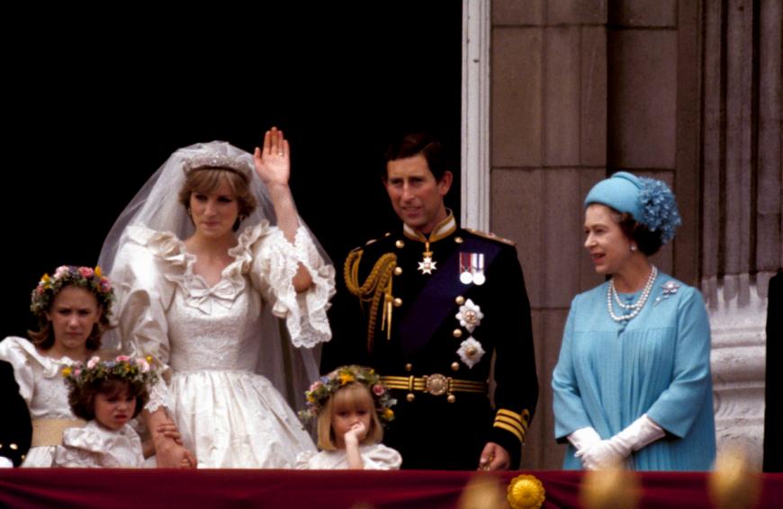 Ein Koch der Royals verrät nun weshalb die Prinzessin ungern mit der Queen zusammen essen wollte.