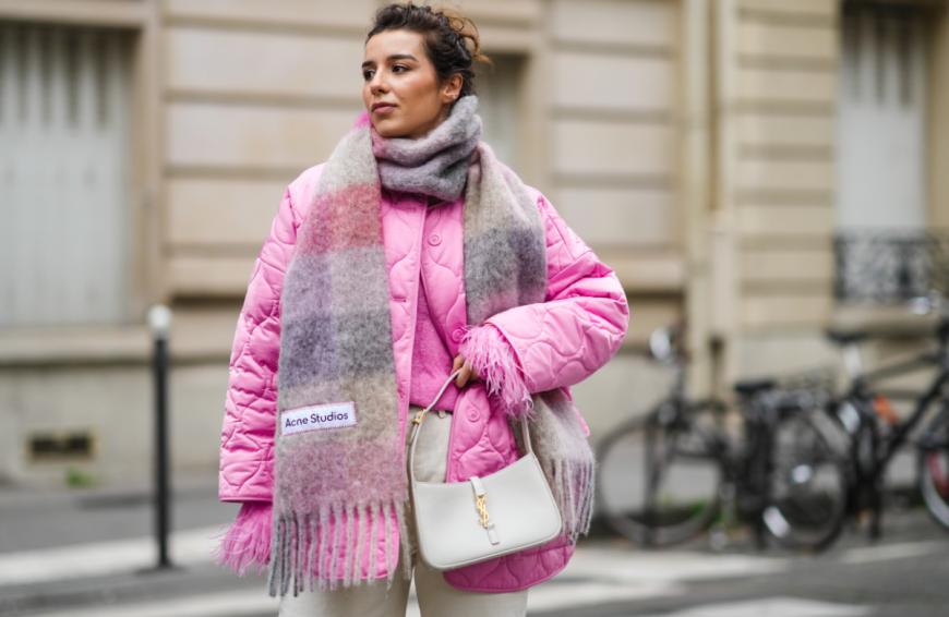 Auf DIESES Winter-Accessoire fahren die Blogger ab. 