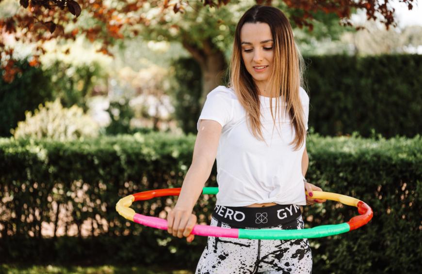 Es gibt eine geniale Alternative zum Hula-Hoop-Reifen, die vor allem für Anfänger perfekt ist. 