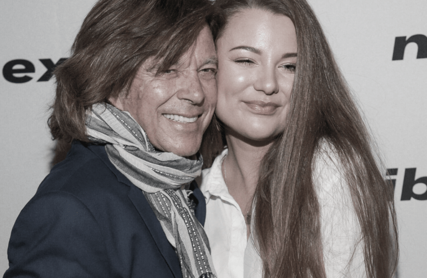 Jürgen Drews ist nicht der einzige aus der Familie, der sich der Musik verschrieben hat: Auch Tochter Joelina Drews versucht sich seit Jahren als Sängerin.