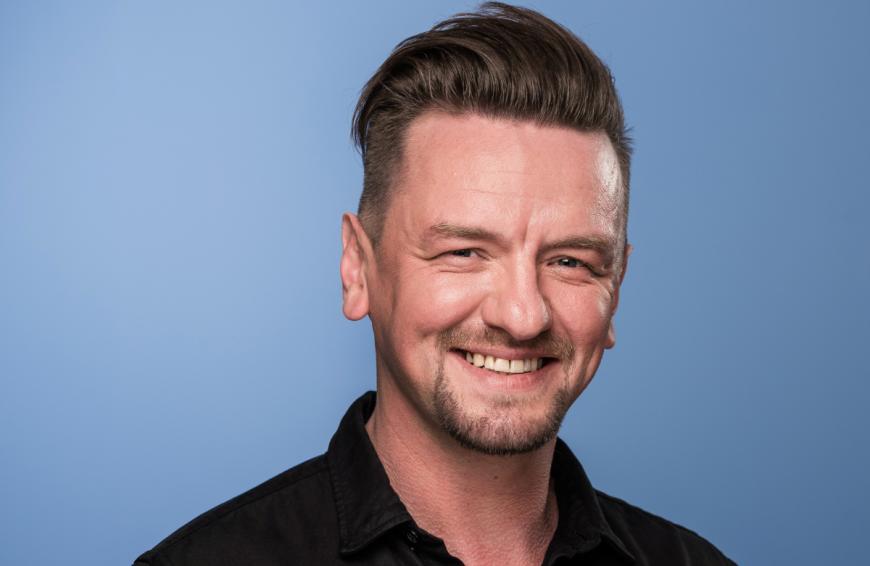 Der Schlagerstar musste seine bereits zweimal verschobene Tour aufgrund der Pandemie nun endgültig absagen.