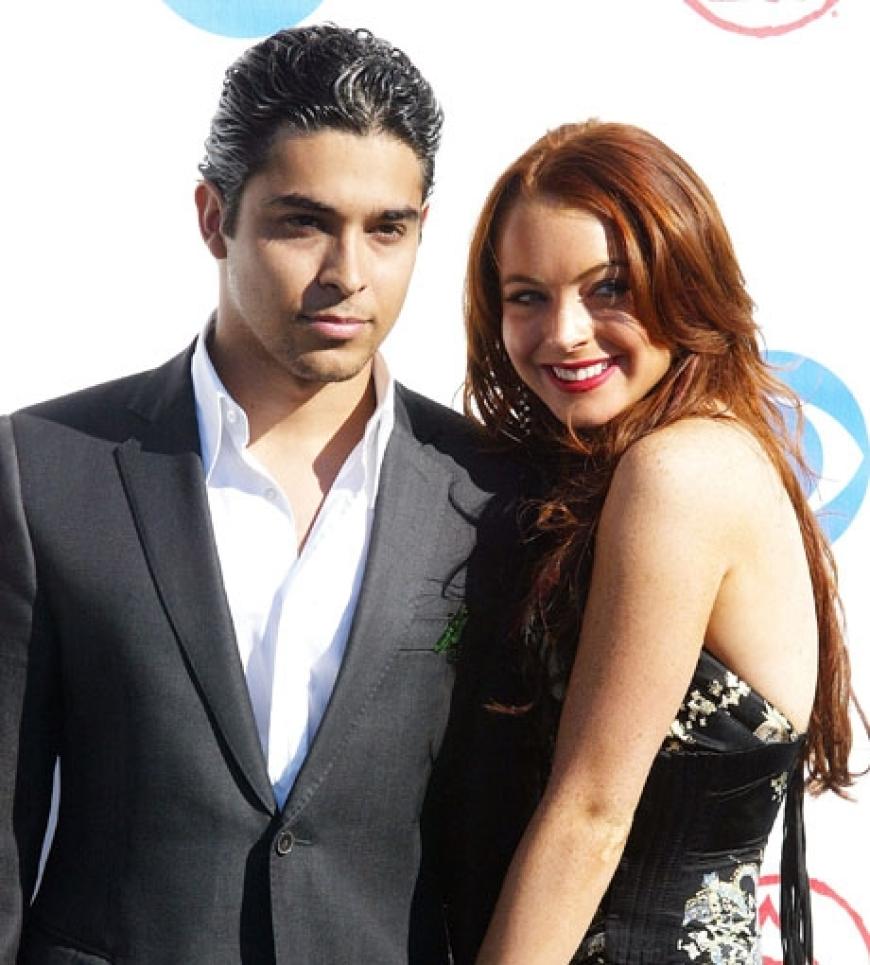 Lindsay mit ihrer großen Liebe Wilmer Valderrama. 2004 gab das Paar nach sechsmonatiger Beziehung die Trennung bekannt. Lindsay gestand in einer TV-Show: