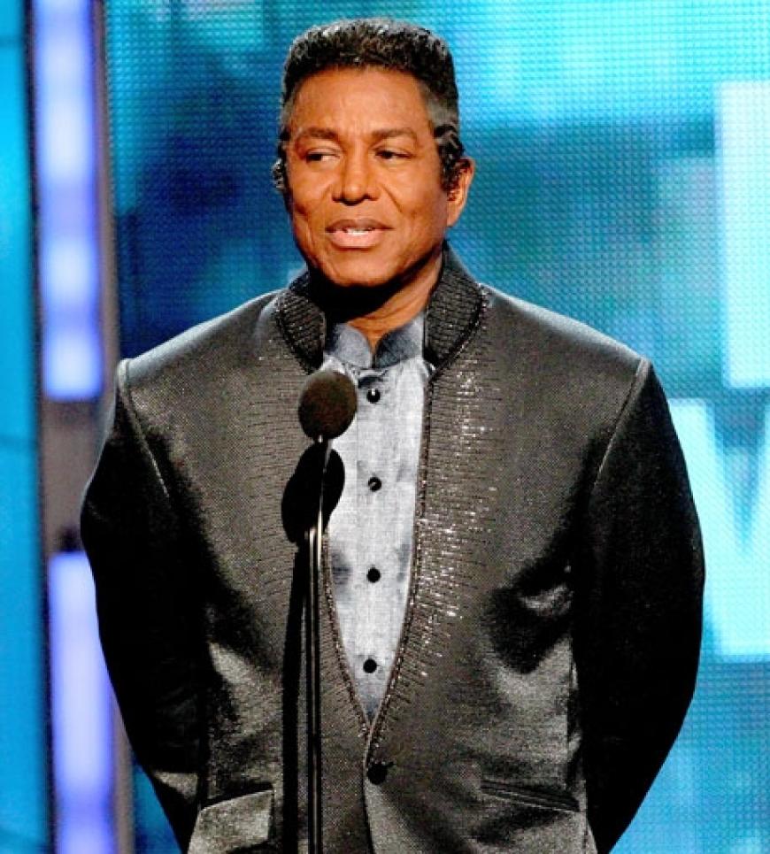 Ein emotionaler Höhepunkt war der Auftritt von Jermaine Jackson. Er bedankte sich bei den Fans seines verstorbenen Bruders Michael, der am 25.6. seinen ersten Todestag feierte