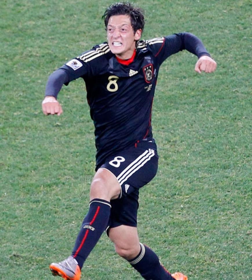 Man of the Match: Dank des Treffers von Mesut Özil erreicht Deutschland das Achtelfinale. Dort wird die DFB-Elf auf England treffen