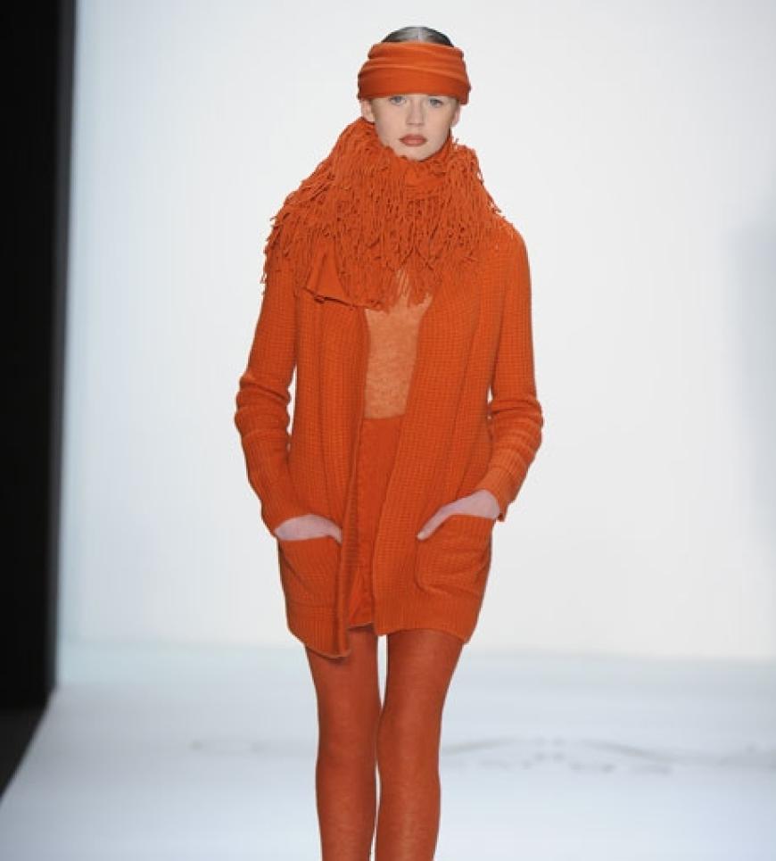 Strick in allen Farben wird der Trend für die kommende Winter-Saison. Das zeigte auch Allude auf ihrer Show in Berlin. Selbst vor knalligen Farben machte das erfolgreiche deutsche Cashmere-Label nicht Halt
