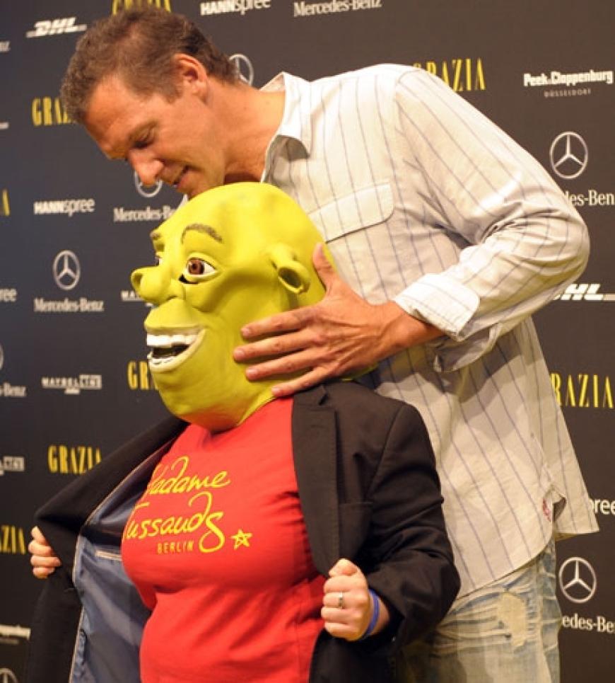 Oh du Shrek-liche! Ralf Möller albert auf dem roten Teppich herum