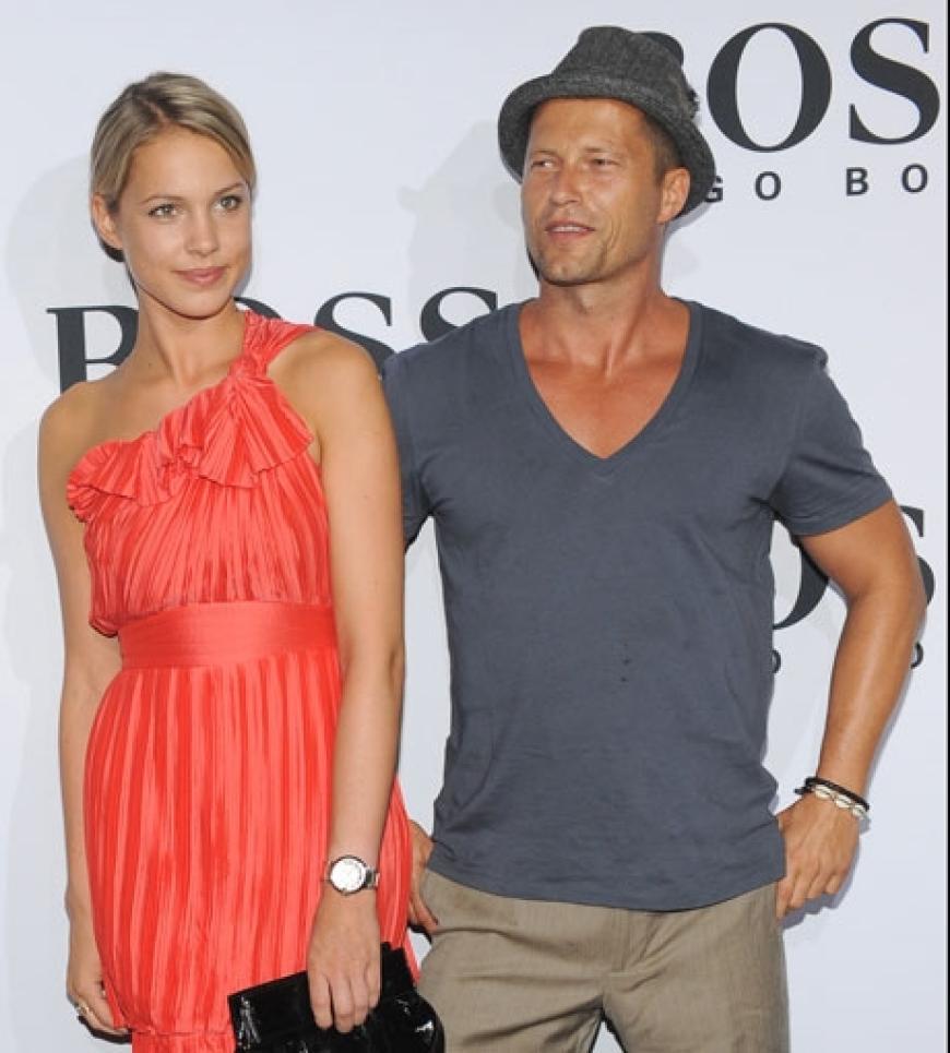 Für eine große Überraschung sorgte Til Schweiger. Der Schauspieler kam gemeinsam mit seiner neuen Freundin Svenja Holtmann