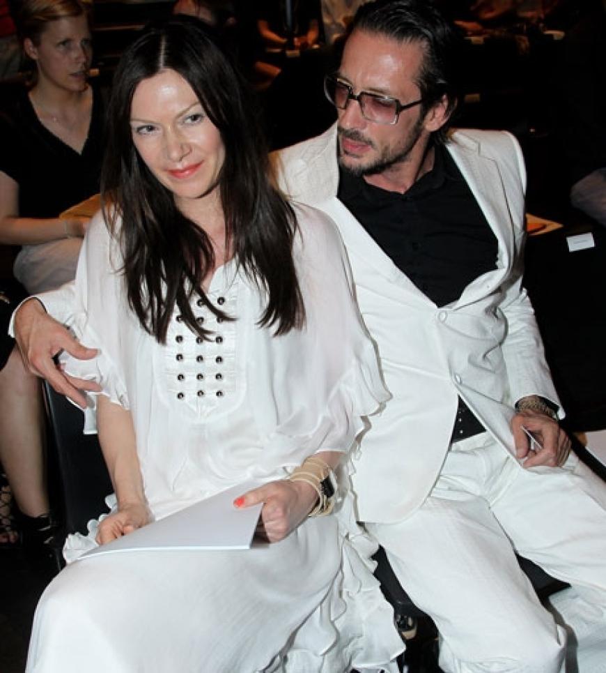 Kaviar Gauche-Designerin Alexandra Fischer-Röhler und ihr Mann Oskar Röhler saßen bei Michalsky in der ersten Reihe