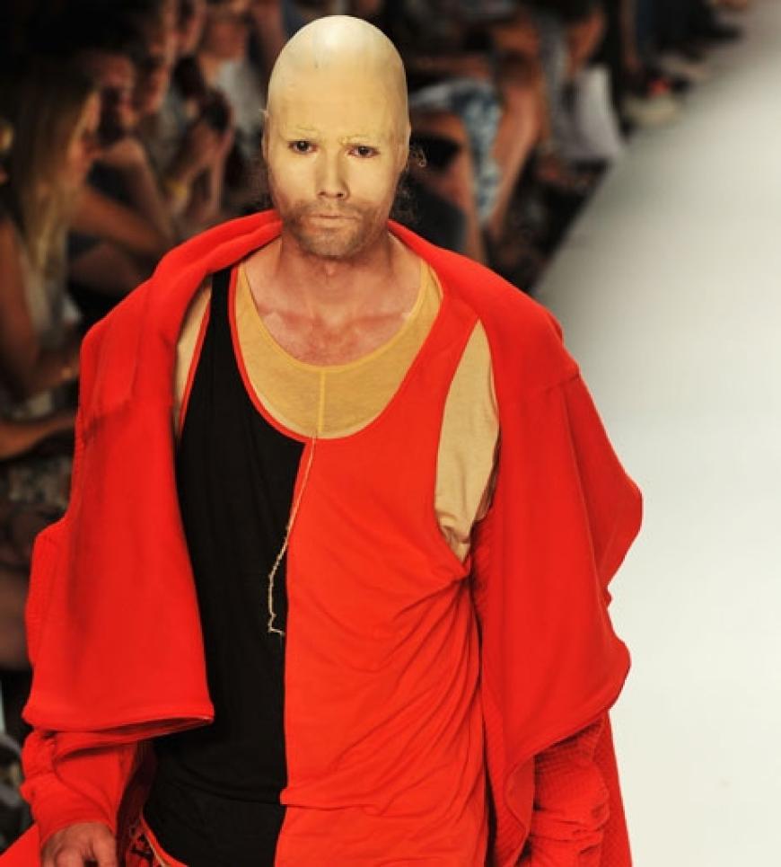 Ob sich die Models in dieser Verkleidung wohl fühlten?