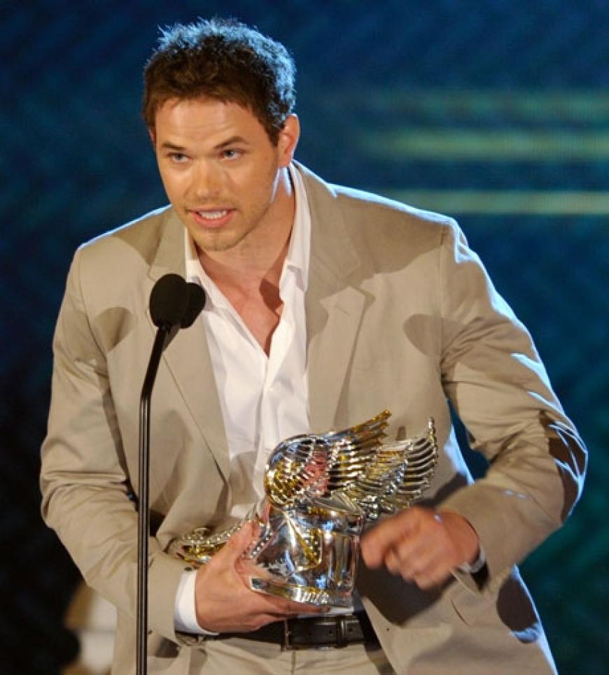 Kellan Lutz bedankte sich für den Award
