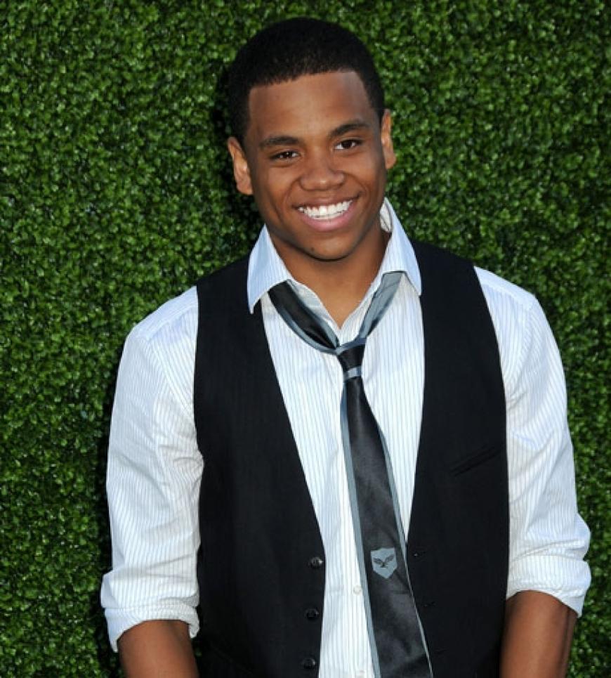 Tristan Wilds spielt in