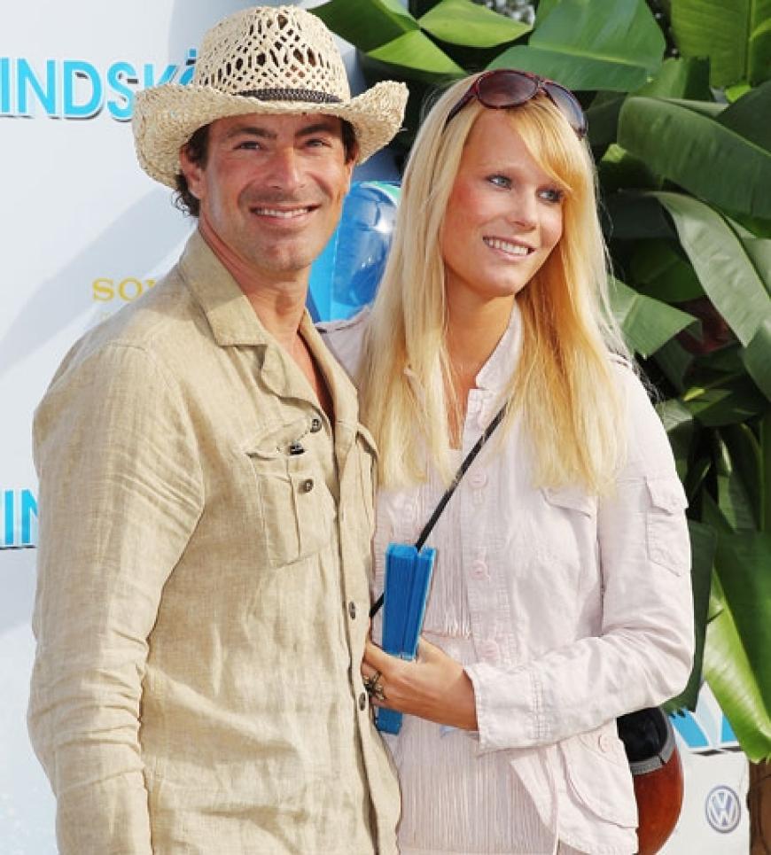 In Sommerlaune waren auch Schauspieler Gedeon Burkhard und seine Freundin Annika Bormann