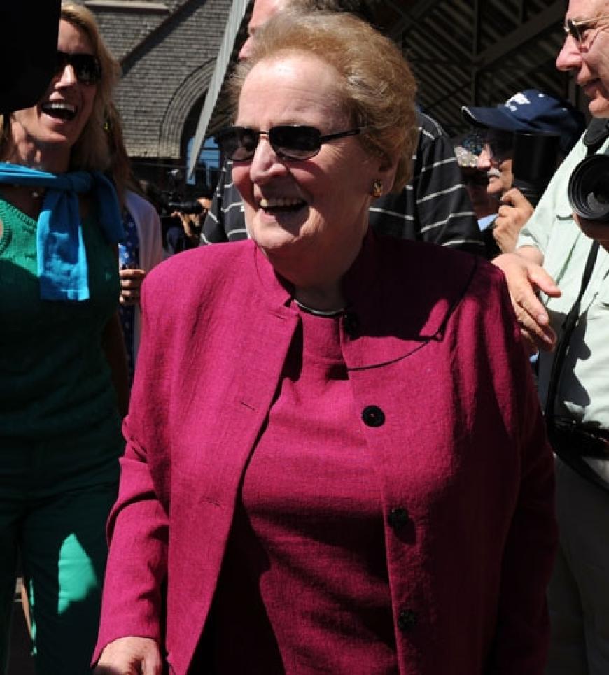Prominenter Besuch: Ex-Außenministerin Madeleine Albright gratulierte