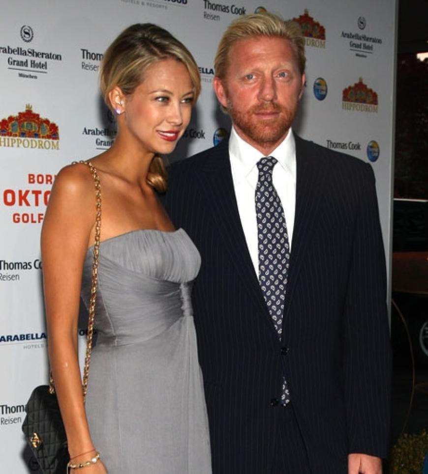 Am 04. November verkündete Boris Becker zuerst die Trennung von Sandy Meyer-Wölden. Ausschlaggebend war eine SMS von der damals 25-Jährigen: