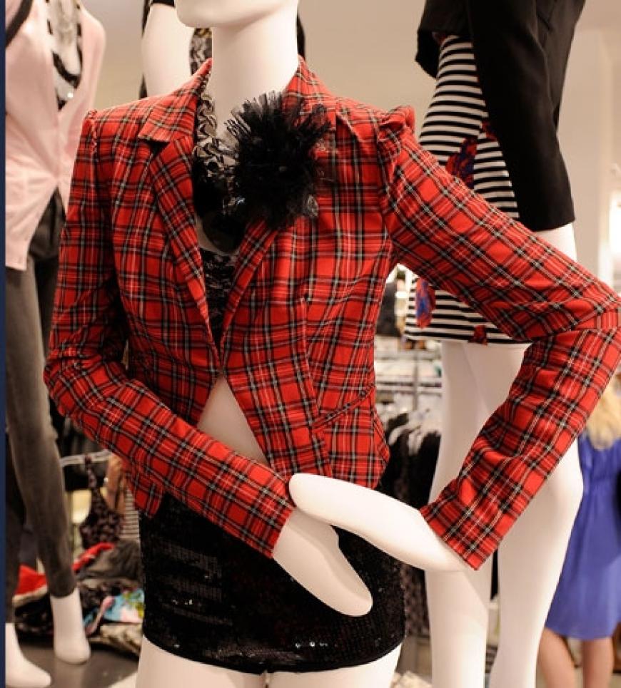 Bestseller: Den Karo-Blazer werden wir demnächst öfter sehen