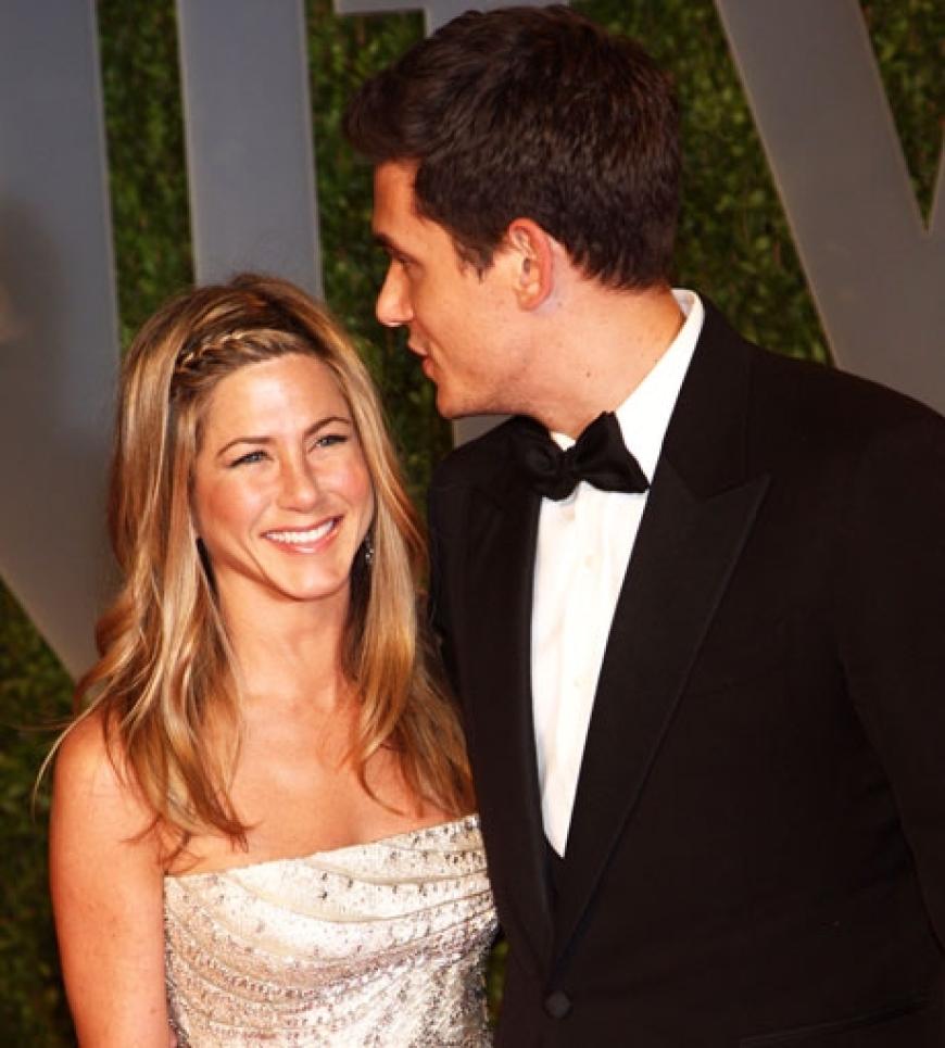 Jennifer Aniston zeigte ihren geflochtenen Haaransatz bei der Vanity Fair Oscar Party 2009