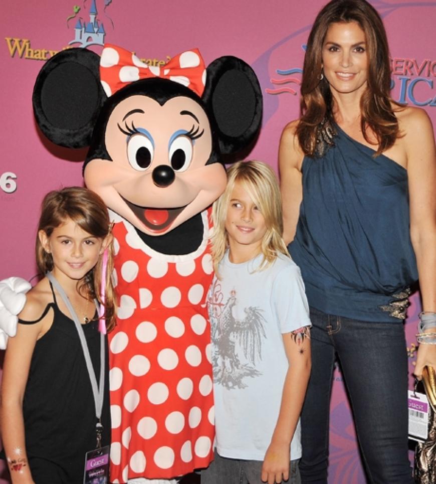 Cindy Crawford hatte doch nur zwei Kinder? Stimmt,