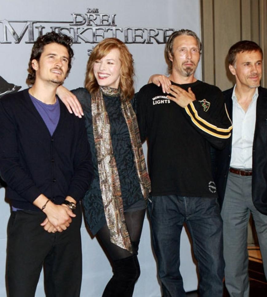 Bis Mitte November stehen die Schauspieler noch vor der Kamera. Im September 2011 soll die Neuauflage des Klassikers der