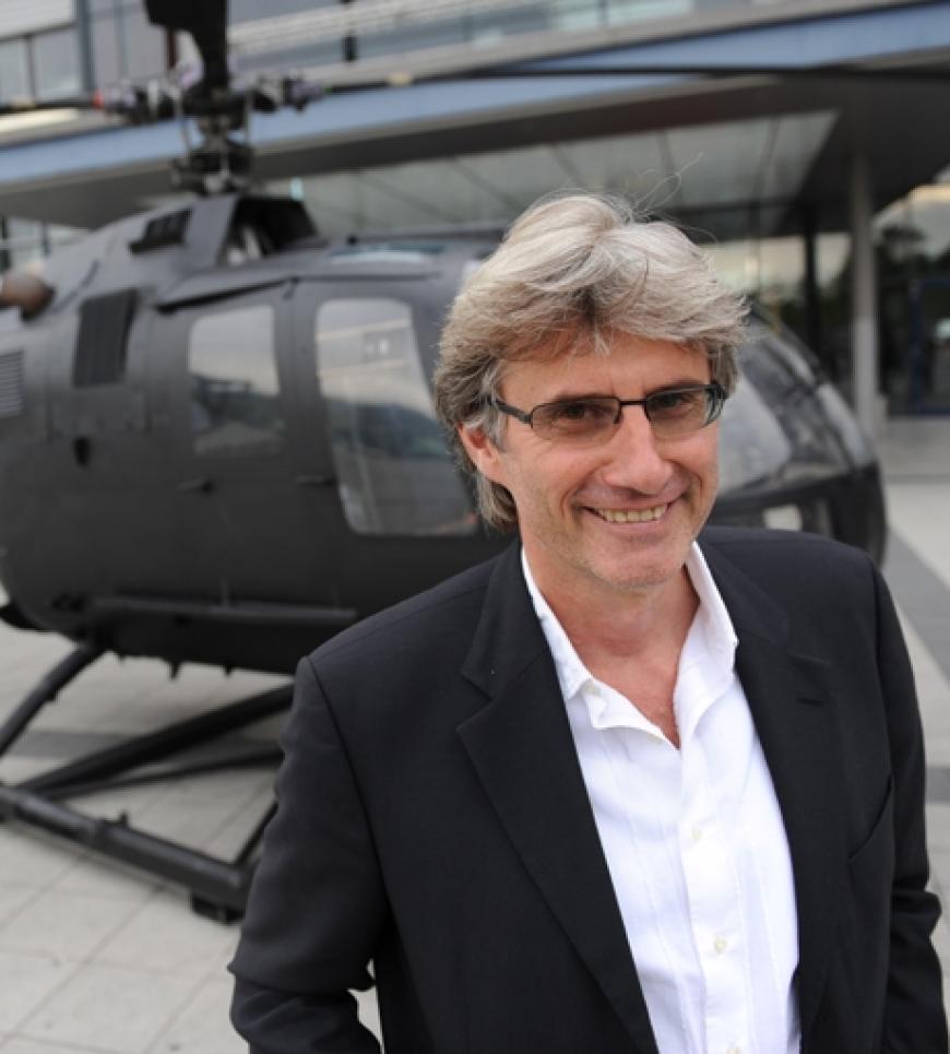 Erfolgsproduzent Hermann Joha kommt zur Premiere in die MMC-Studios in Köln. Seit über 15 Jahren gehört die Serie zum festen Bestandteil von RTL