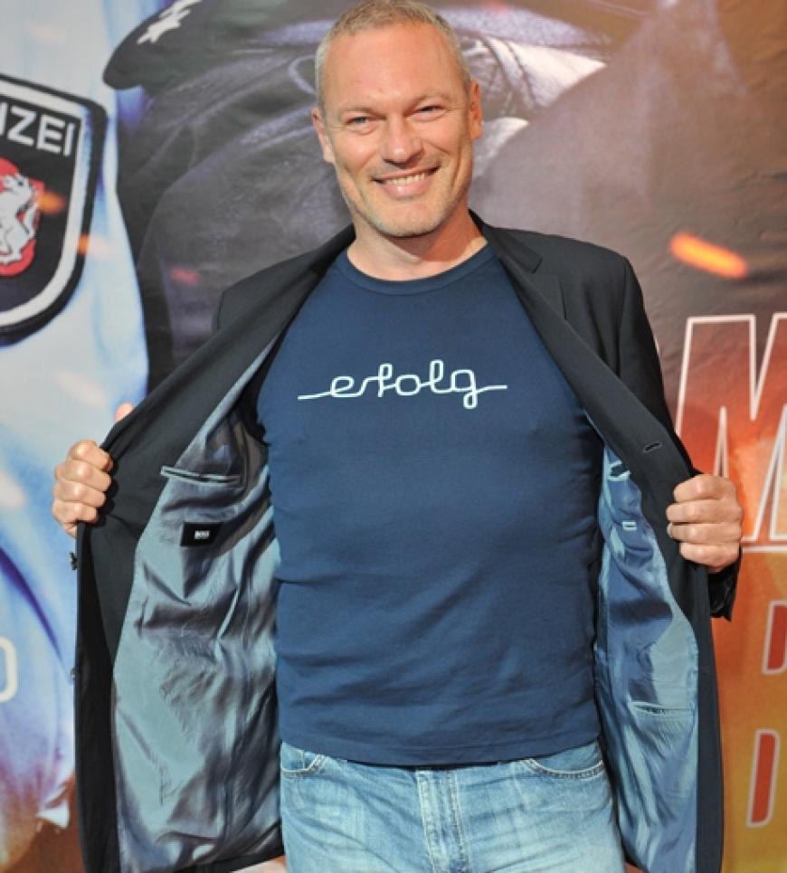 ... wie Schauspieler Klaus Nierhoff. Dessen Shirt war Programm: