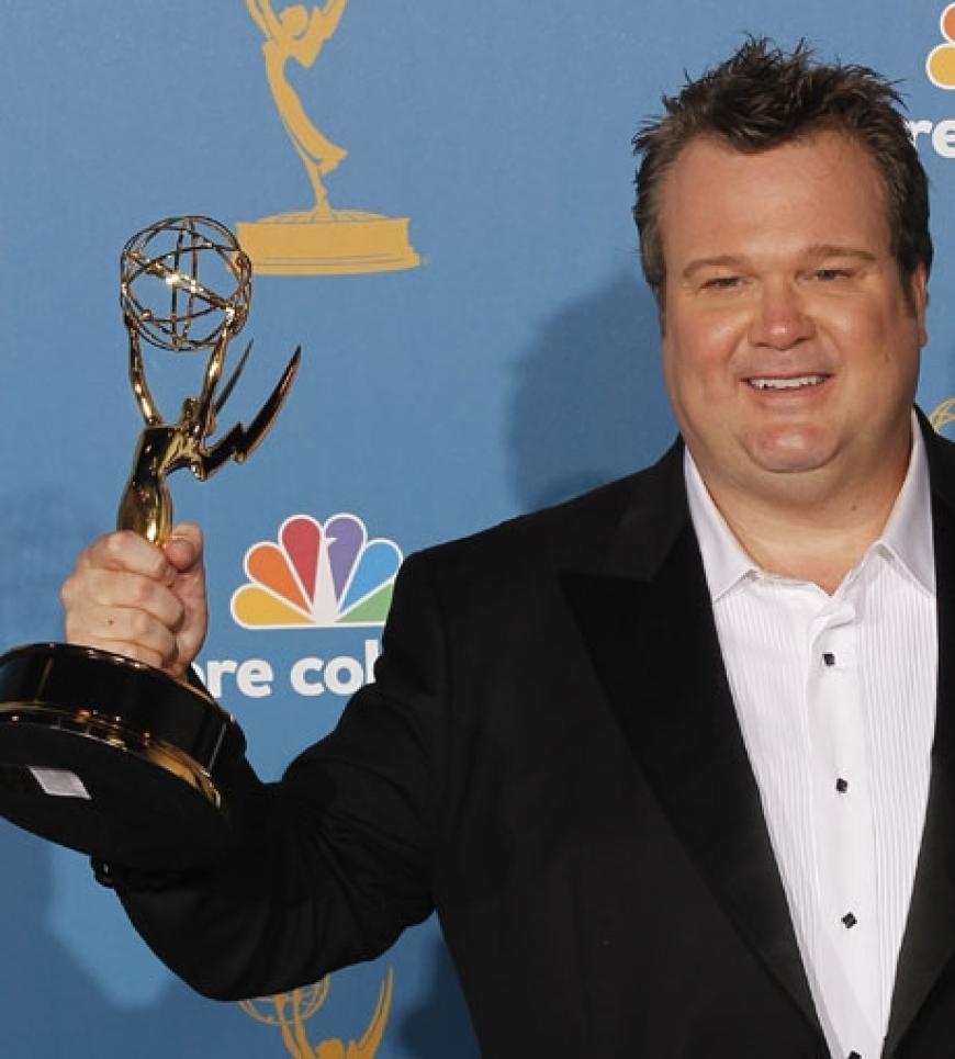 Eric Stonestreet mit seinem Emmy für
