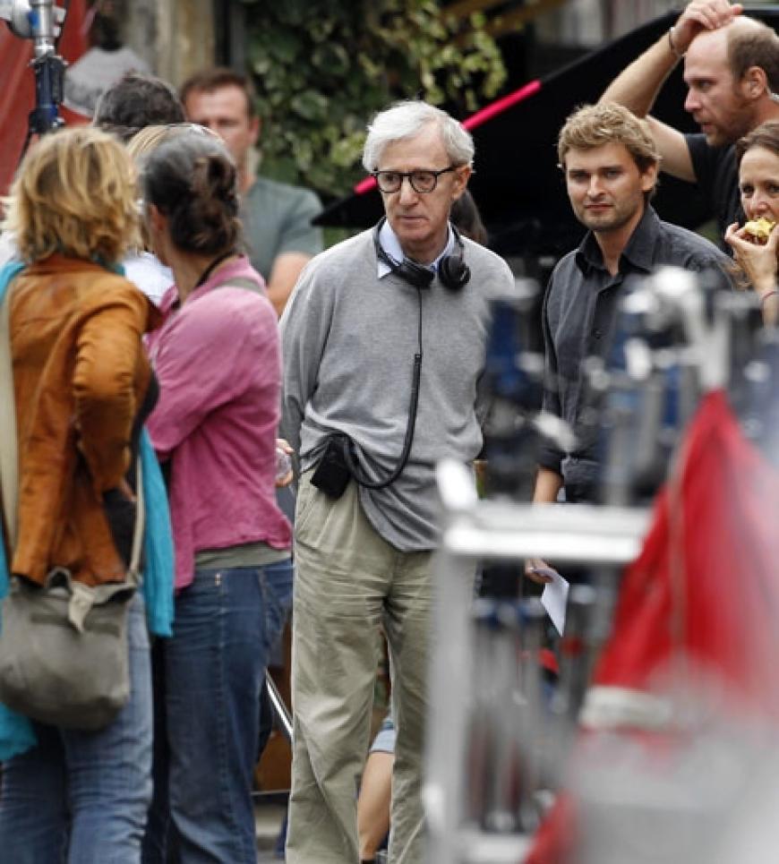Regie führt kein Geringerer als Woody Allen
