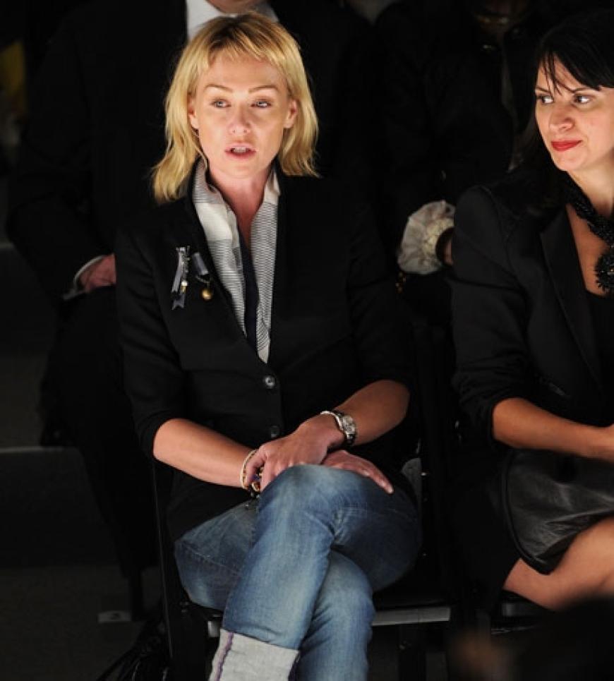 Was macht denn Schauspielerin Portia de Rossi in der ersten Reihe bei Richie Rich?
