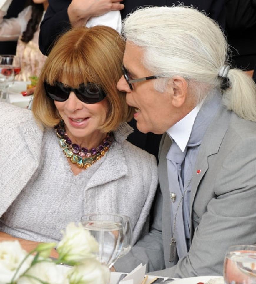 Mehr als 600 Gäste gratulierten. Darunter auch US Vouge-Chefredakteurin Anna Wintour