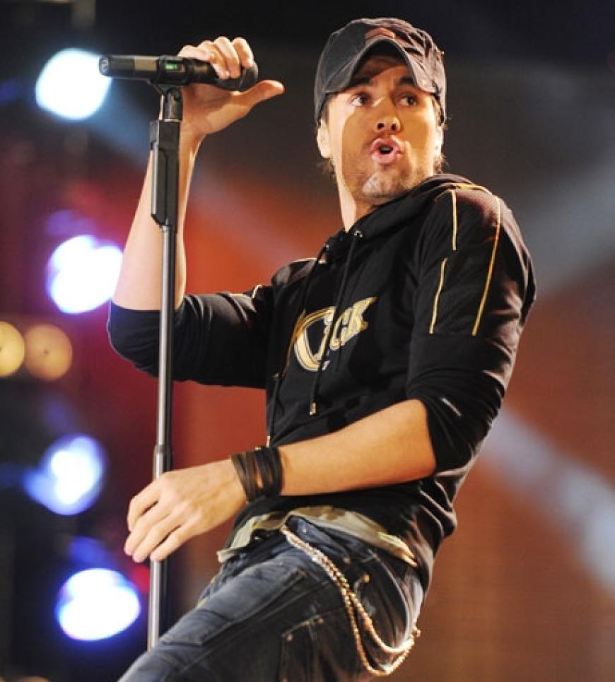 Enrique Inglesias stimmte seine Hits an