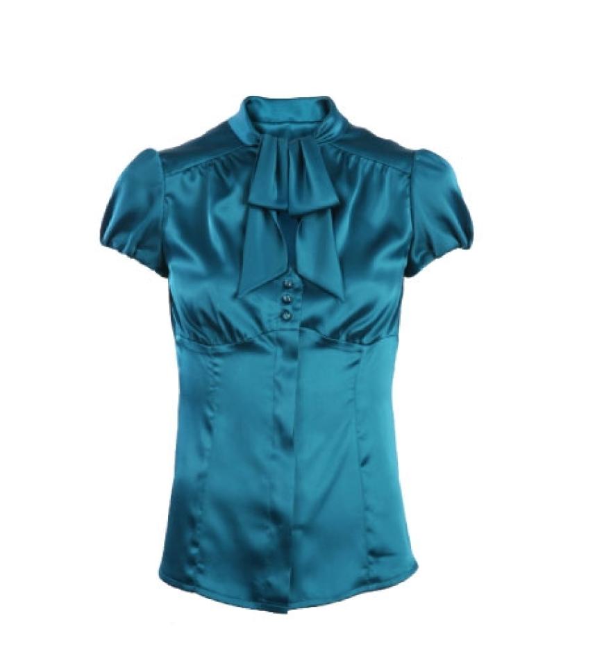 Gebunden
Schluppenbluse von Mango,
ca. 30 Euro