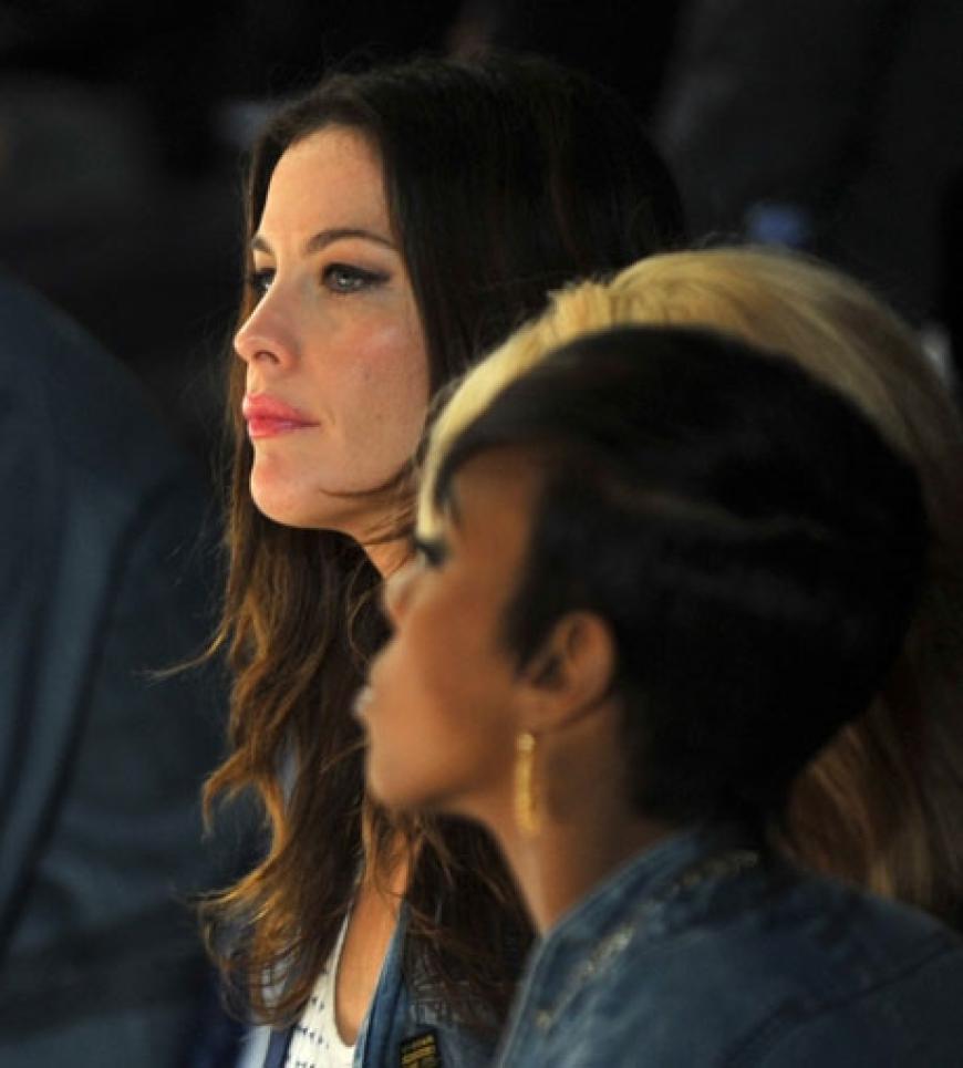 Liv Tyler durfte natürlich in der ersten Reihe Platz nehmen
