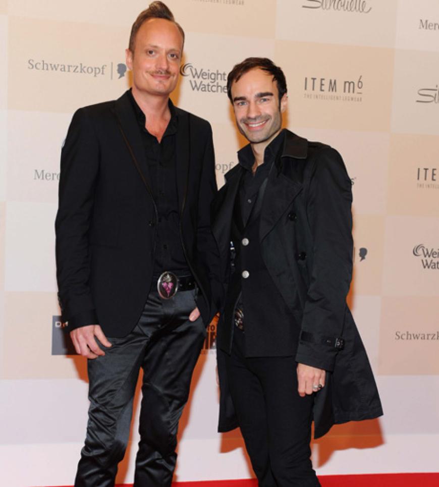 Das Designer-Duo Klaus Unrath und Ivan Strano. Rund 800 geladene Gäste aus Wirtschaft, Kultur, Gesellschaft und Medien waren in der Station-Berlin zusammen gekommen um zu feiern und zu spenden