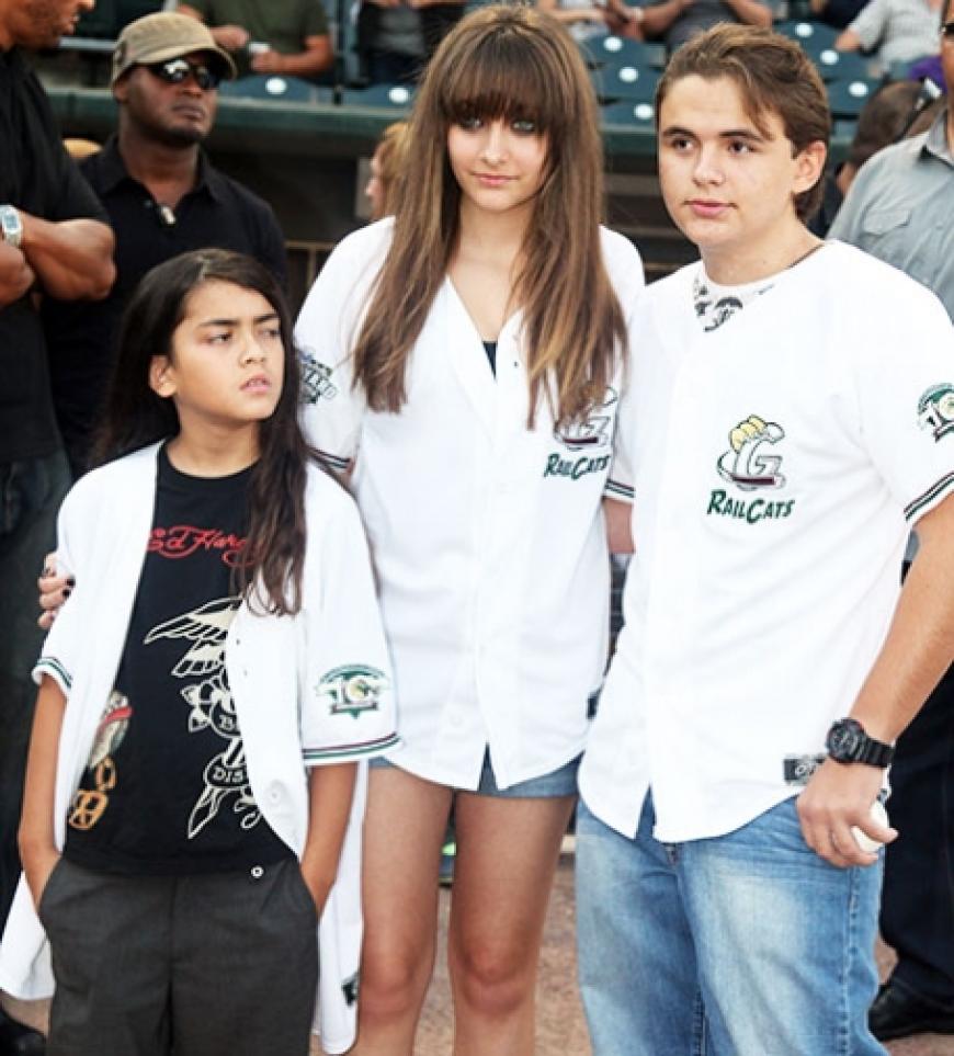 Michael Jackson Kinder: Blanket (l.), Paris (m.) und Prince (r.) Nur von Blanket soll er der leibliche Vater sein