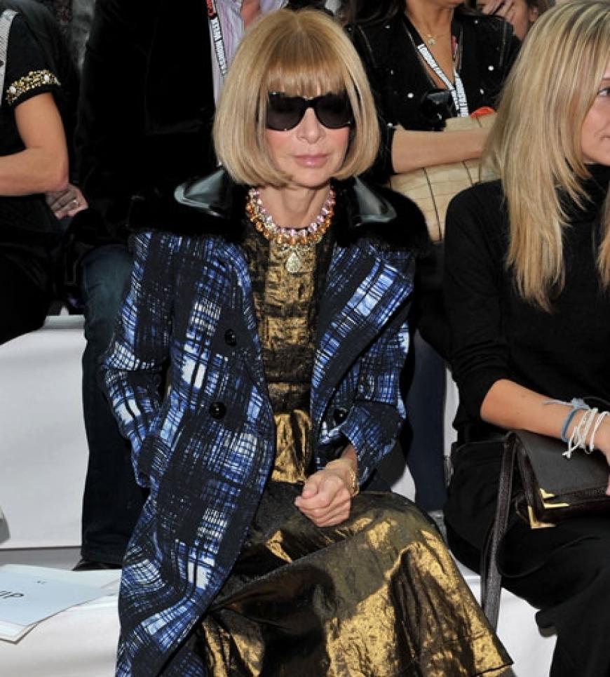 US-Vogue-Chefredakteurin Anna Wintour hat derzeit einen straffen Zeitplan: Erst New York, dann London, als nächstes Mailand. Aber den Jetlag weiß Anna gut zu verbergen