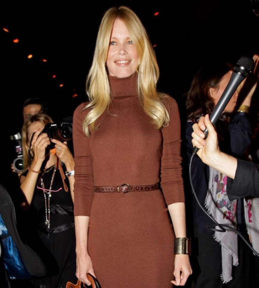 Claudia Schiffer sah man in diesem hautengen Kleid nicht an, dass sie tatsächlich schon Mutter von drei Kinder ist