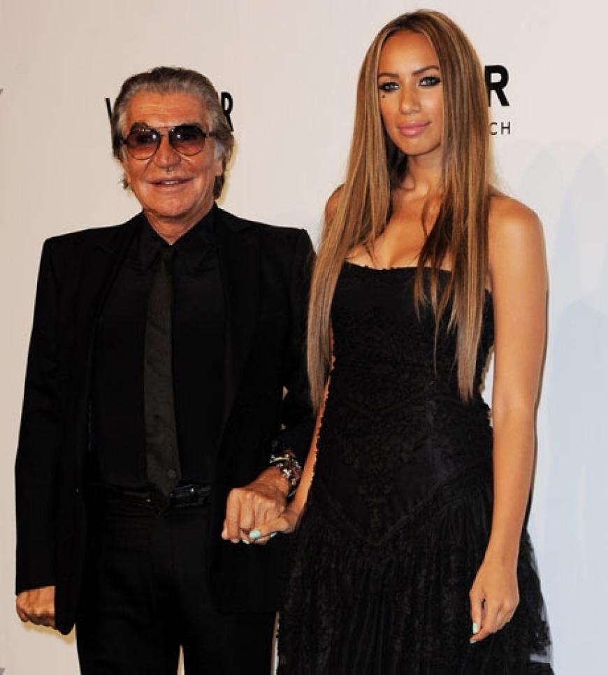 Designer Roberto Cavalli freute sich sehr über den Besuch von Leona Lewis