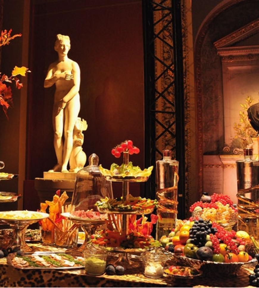 Augen- und Gaumenschmaus: Das Buffet bei Roberto Cavallis Party