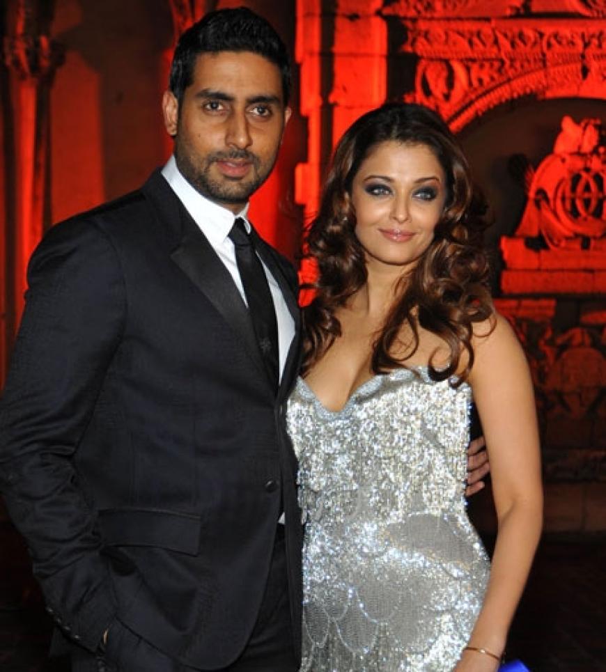 Bollywood-Star Aishwarya Rai ganz in Silber