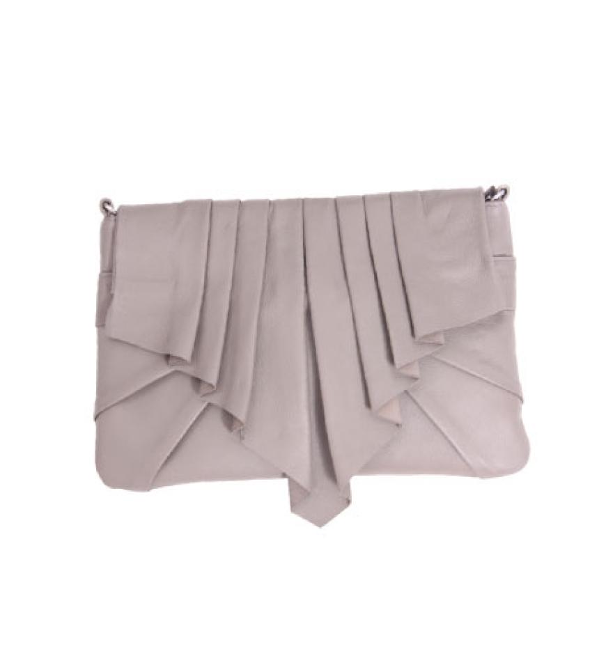 Das passt dazu: Clutch von Asos, ca. 45 Euro