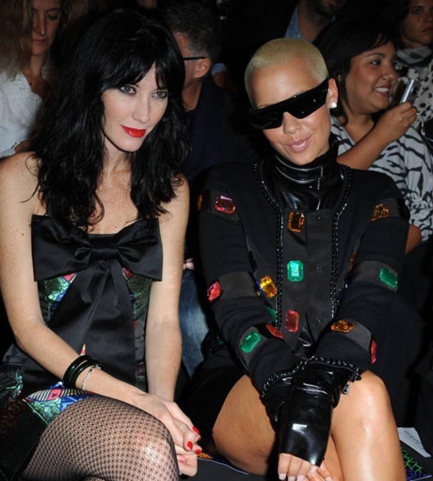 Mareva Galanter mit Amber Rose in der Frontrow