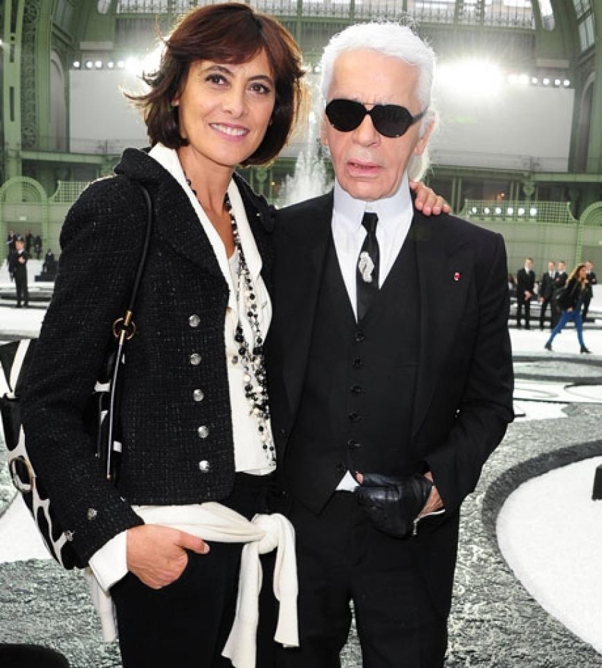 Karl Lagerfeld präsentiert die kommende Frühjahr/Winterkollektion für Chanel. An seiner Seite: das ehemalige Model Ines de la Fressange