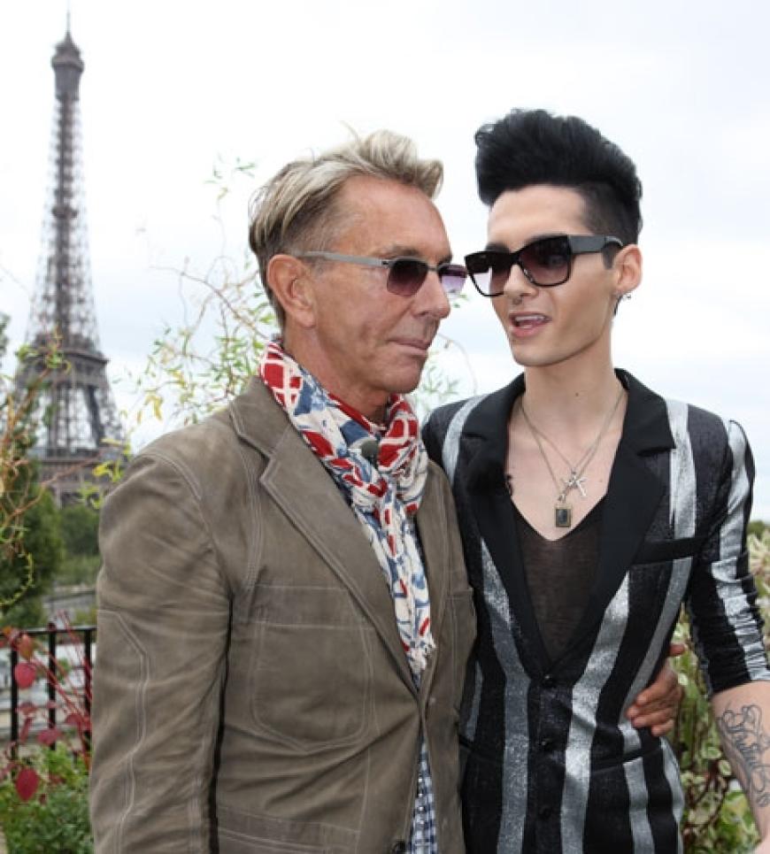 Im Hintergrund der Eifelturm - so muss es sein. Bill ist extra zur Fashion Week Paris angereist, um sich die Frühjahr/Sommer-Kollektion von Wunderkind anzusehen