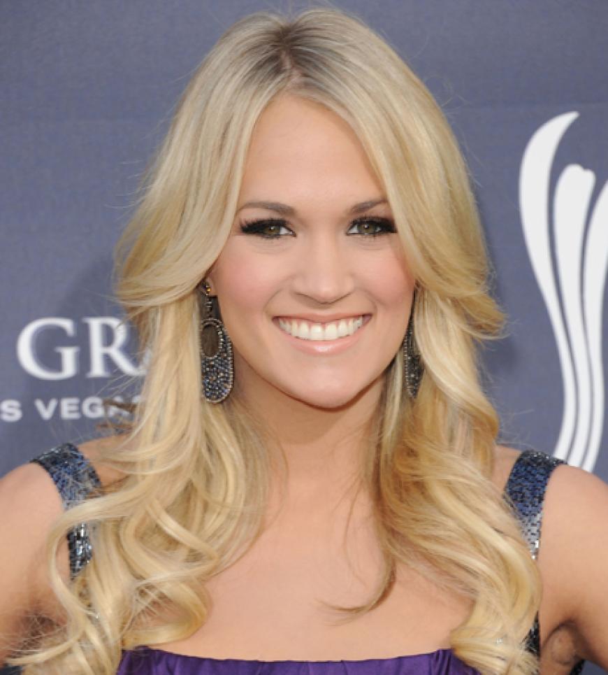 Und auch ihre hübsche Kollegin Carrie Underwood kam ins sonnenverwöhnte Las Vegas