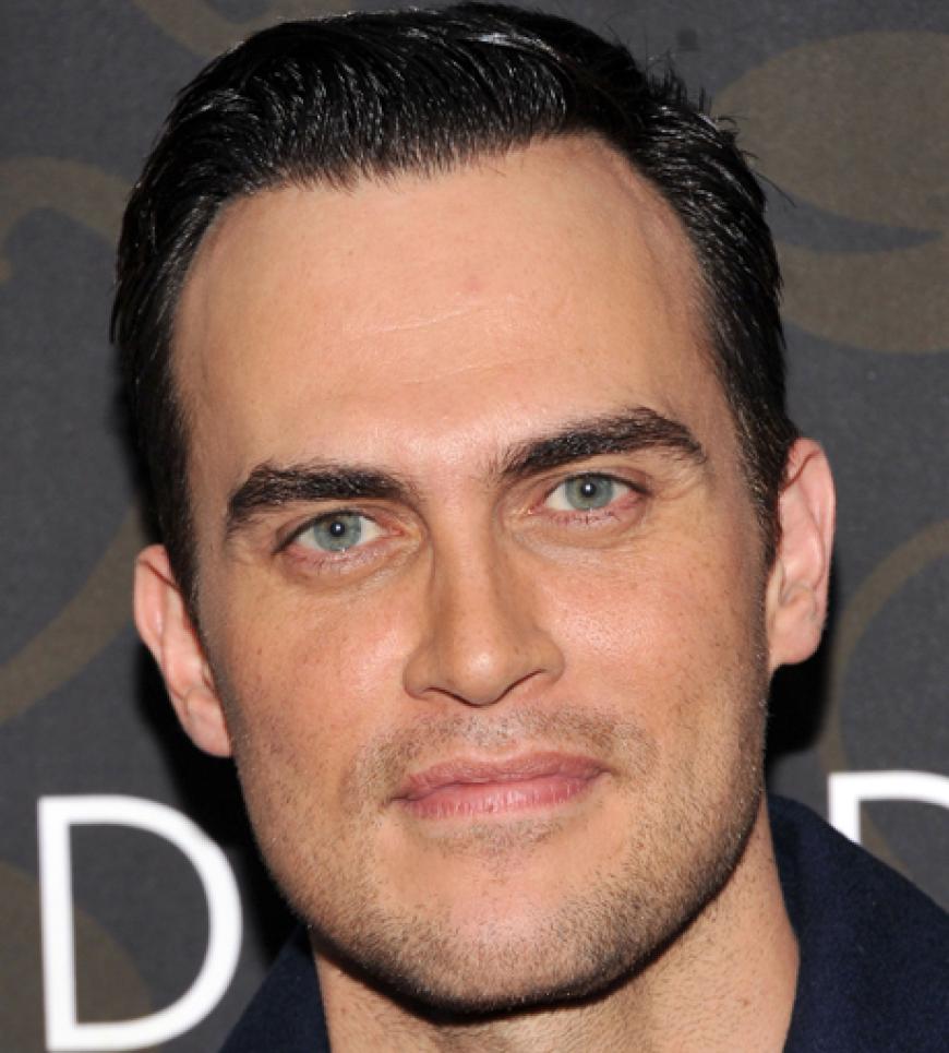 Hollywood-Beau Cheyenne Jackson lächelte in die Kameras